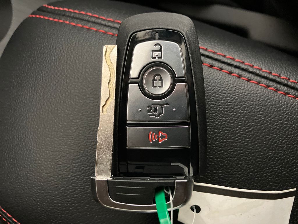 2025 Ford Escape ST-Line photo 26