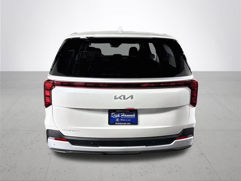 2027 Kia Carnival LXS