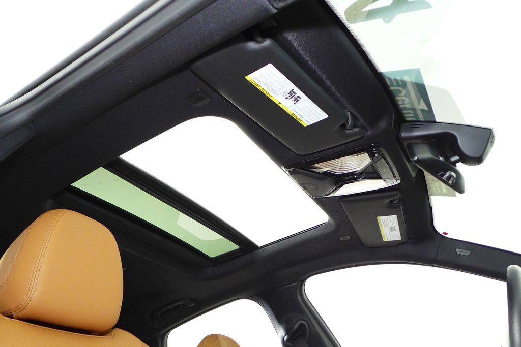 Thumbnail: 2024 BMW i4 - 18