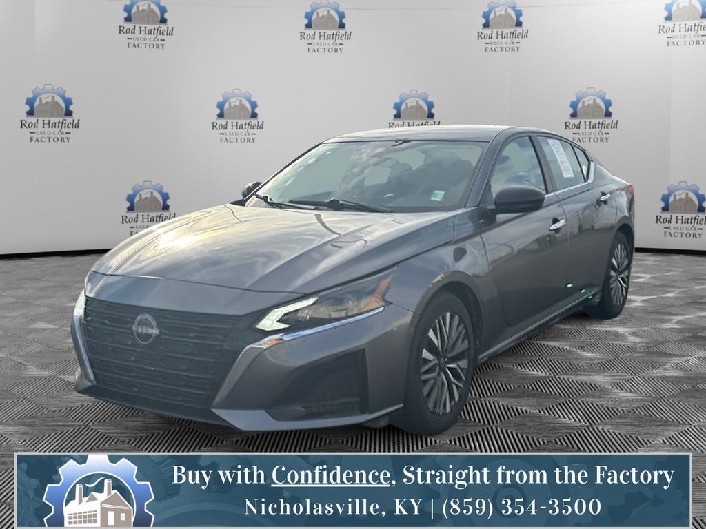 2024 Nissan Altima 2.5 SV FWD