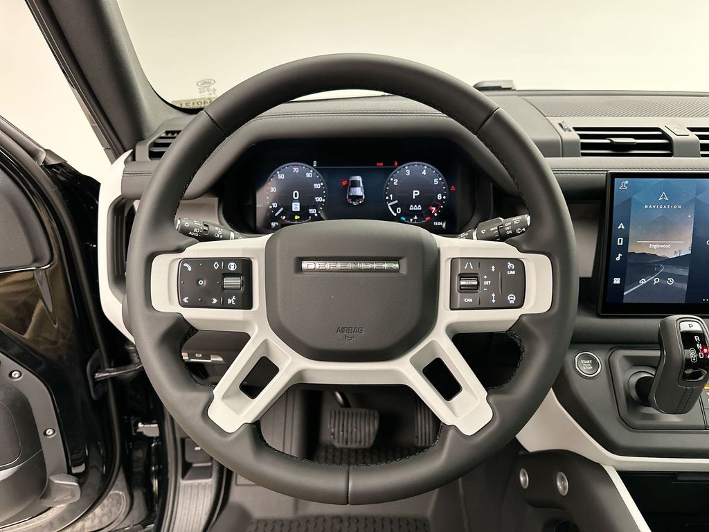 2025 Land Rover Defender 110 15