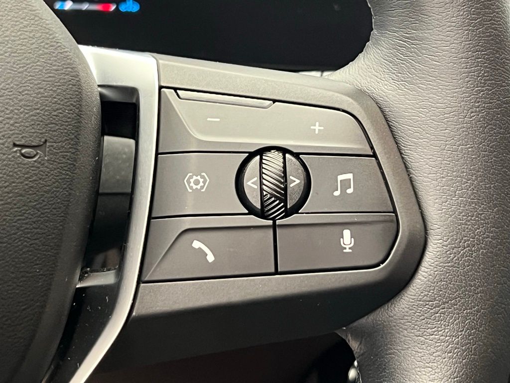 Thumbnail: 2025 BMW X1 - 17