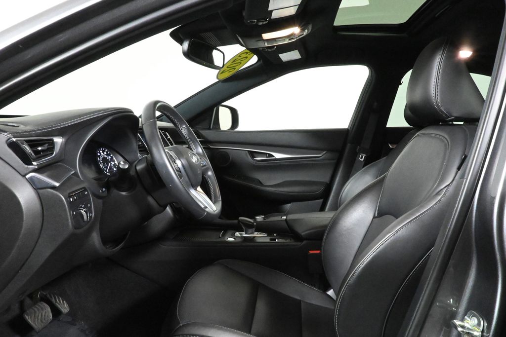 2023 INFINITI QX55 Luxe 3