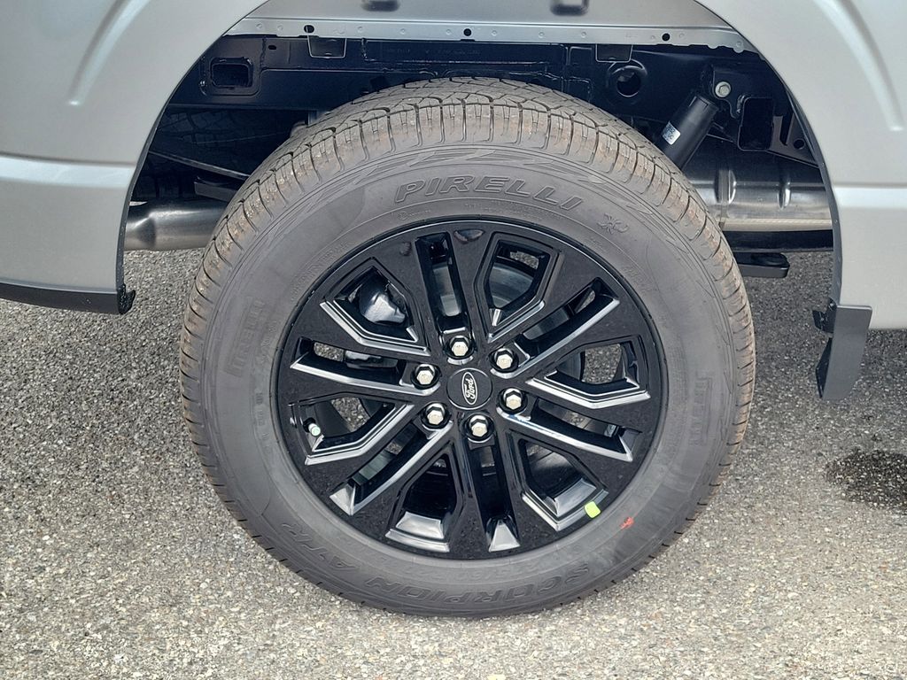 View vehicle photo 5