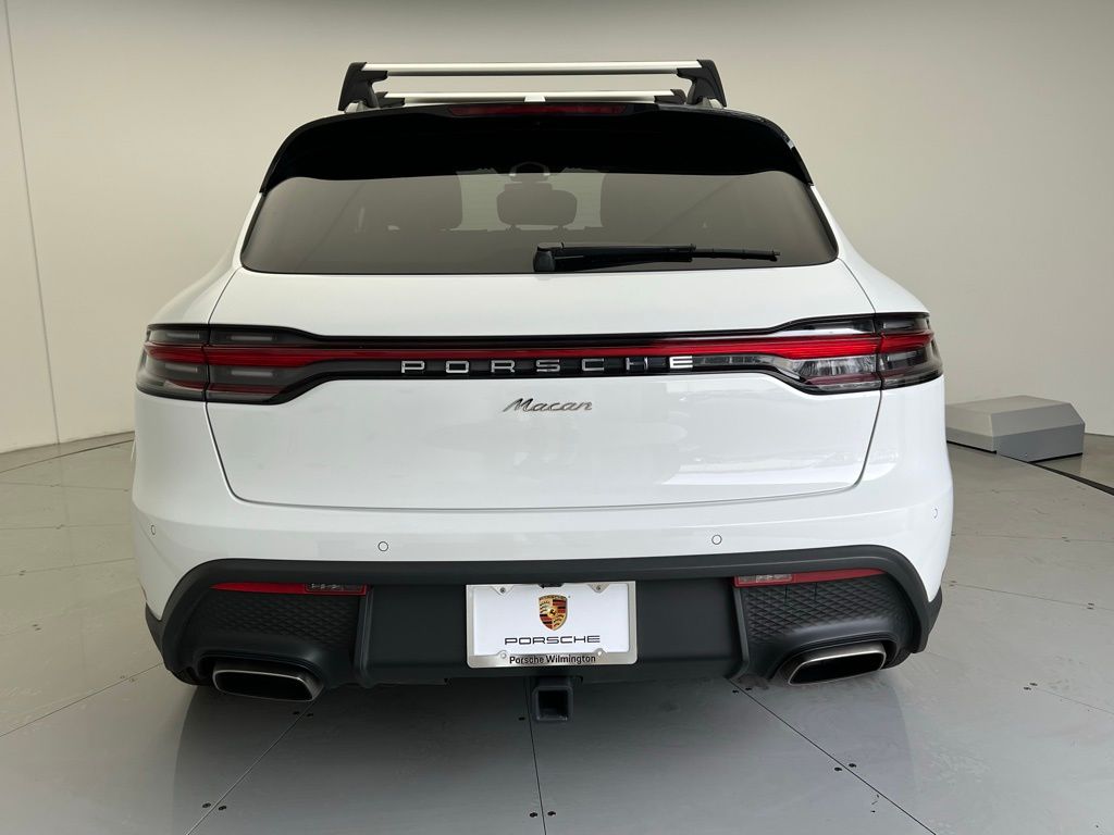 2024 Porsche Macan  21