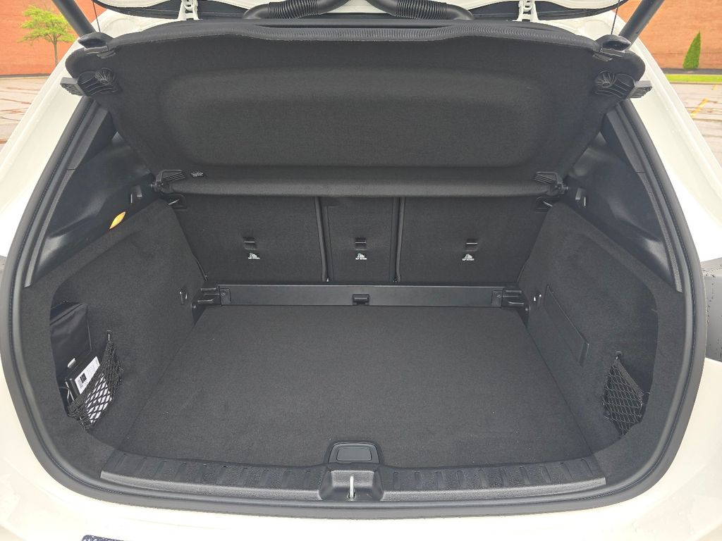New 2026 White Mercedes-Benz GLA 250 image 18