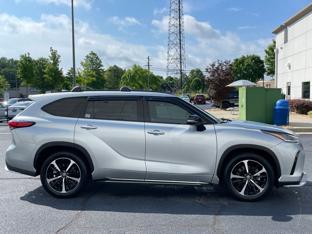 2022 Toyota Highlander XSE 7
