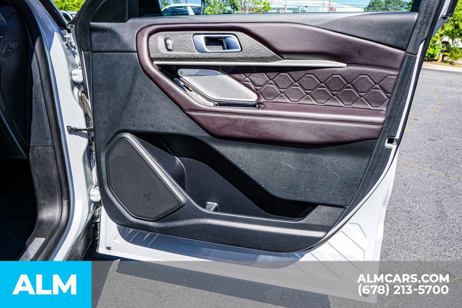 Used 2025 White Ford Platinum image 56