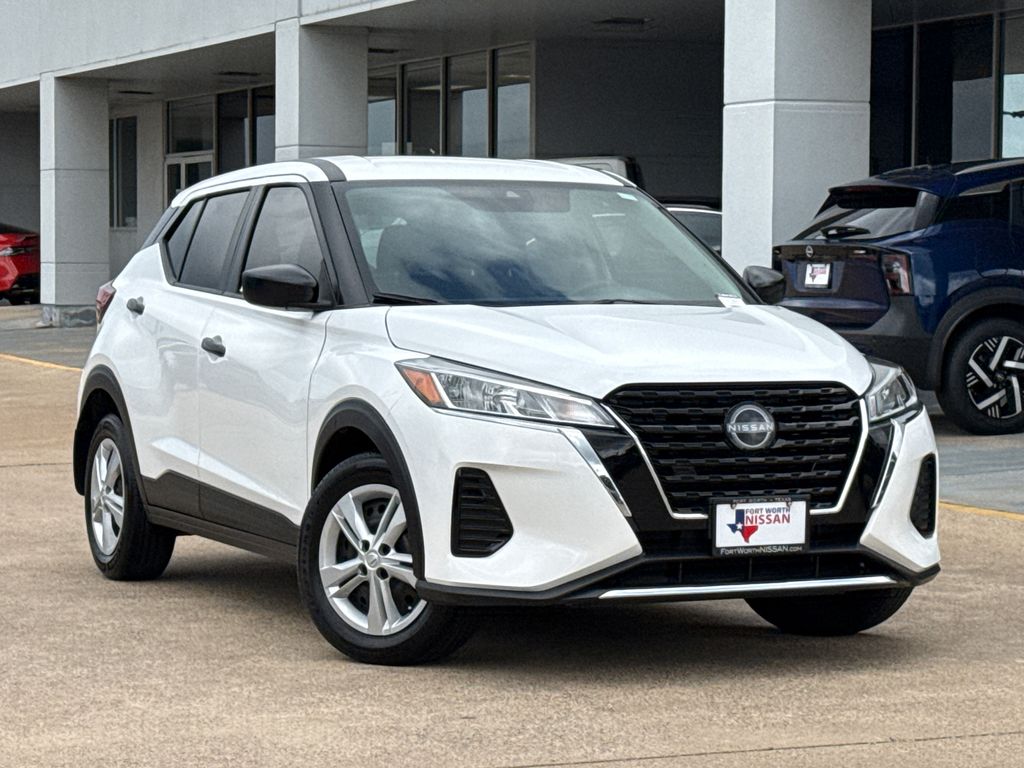 White (Fresh Powder) 2024 Nissan Kicks S FWD SUV / Crossover Front-Wheel Drive Continuously Variable Transmission