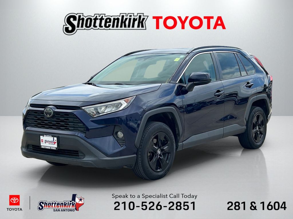 2020 Toyota RAV4 XLE AWD's photo