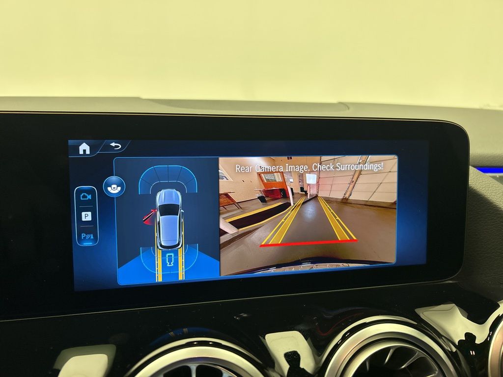 Thumbnail: 2025 Mercedes-Benz GLA - 18