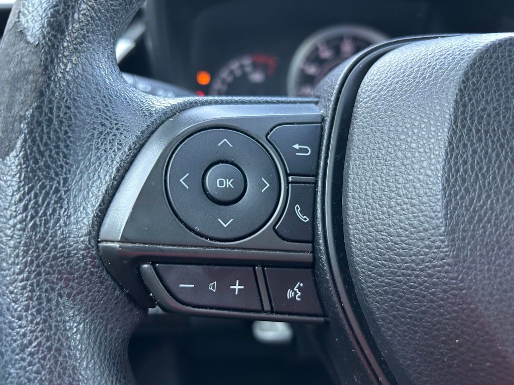 2021 Toyota Corolla LE 19