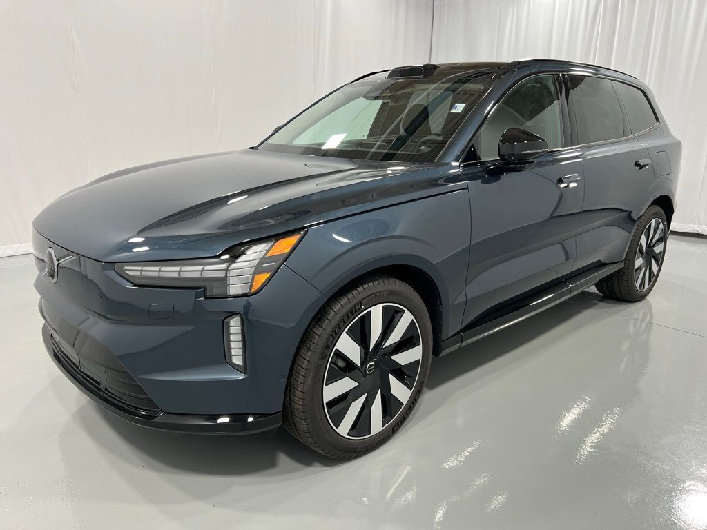 2025 Volvo EX90 Twin Performance Ultra 7-Passenger eAWD