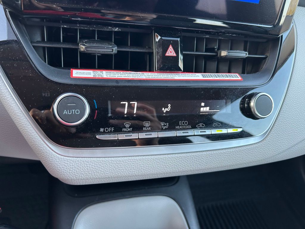 Thumbnail: 2025 Toyota Corolla - 25