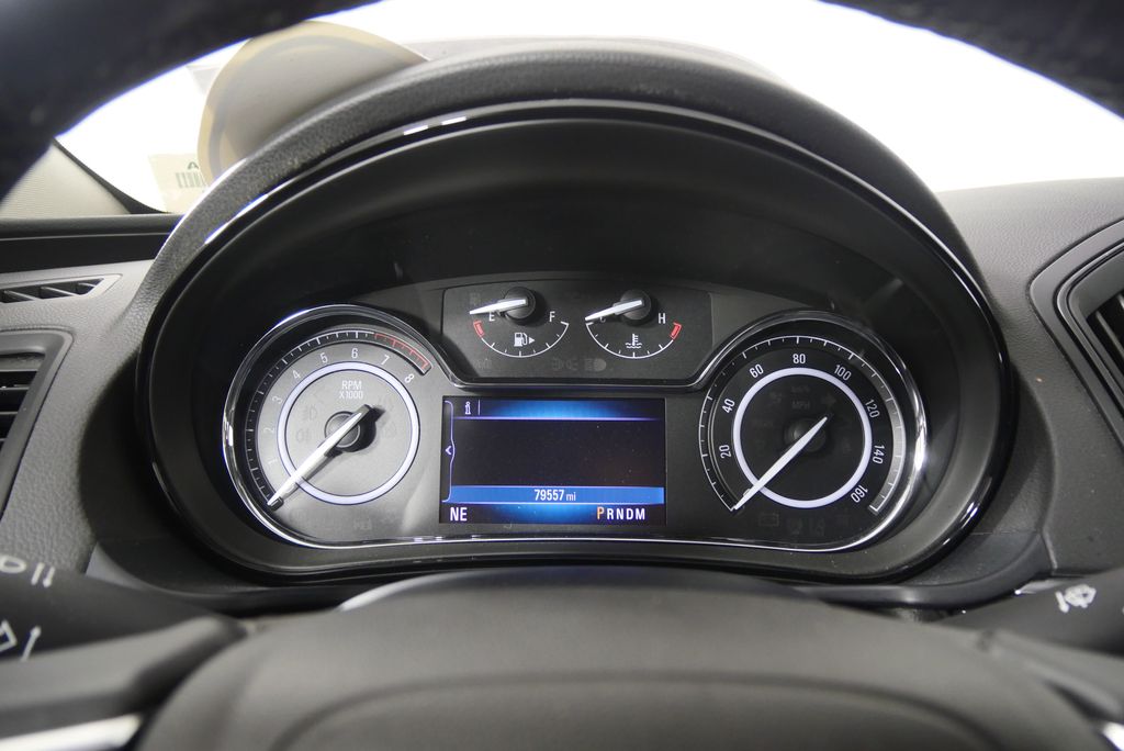 Thumbnail: 2015 Buick Regal - 21