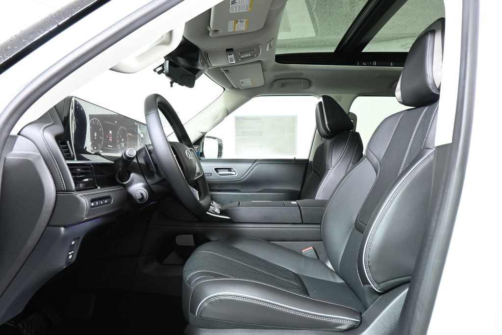 2025 INFINITI QX80 Sensory 3