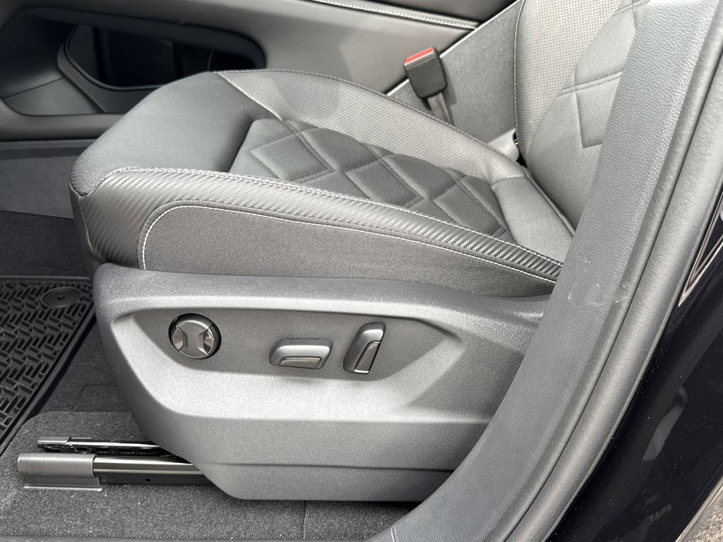 2026 Volkswagen Atlas Cross Sport 2.0T SE w/Technology Black at DeMontrond Auto Country
