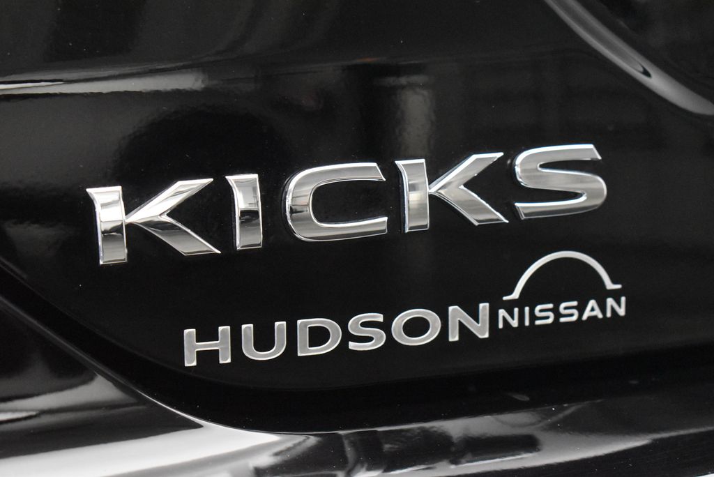 Thumbnail: 2024 Nissan Kicks - 9
