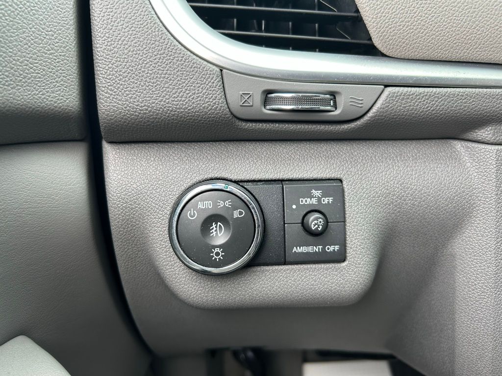 2014 Chevrolet Traverse LTZ 13