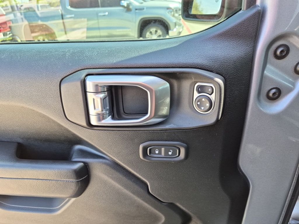 Used Car 2021 Jeep Gladiator  Rubicon For Sale Under $35,000 In Austin, Texas