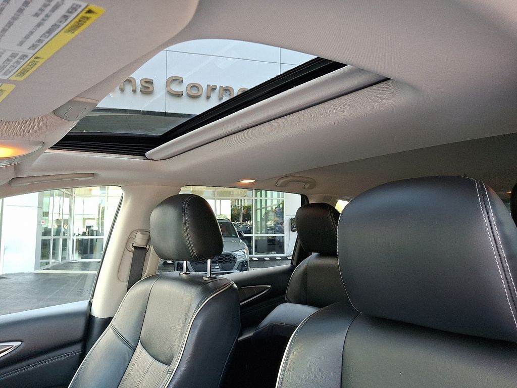 Thumbnail: 2017 INFINITI QX60 - 13