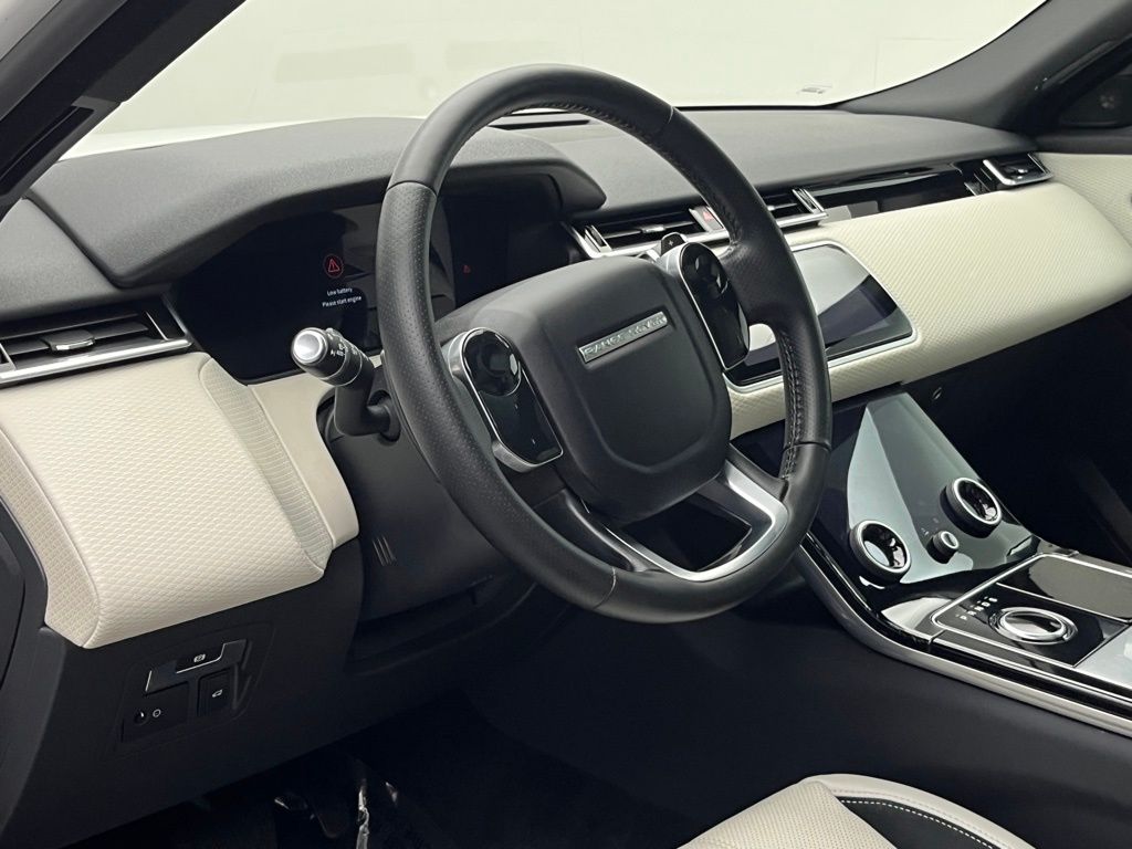 Thumbnail: 2018 Land Rover Range Rover Velar - 10