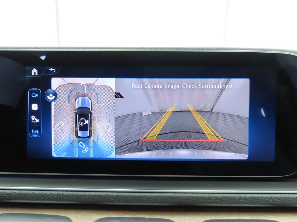 Thumbnail: 2026 Mercedes-Benz GLE - 15