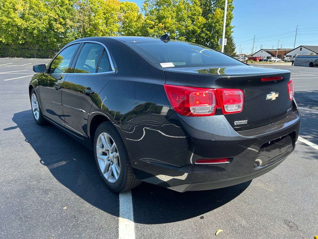 Thumbnail: 2014 Chevrolet Malibu - 3