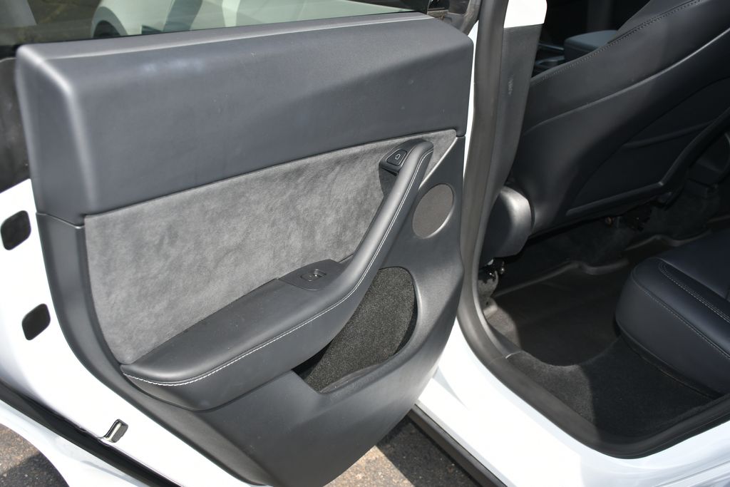 Thumbnail: 2023 Tesla Model Y - 19