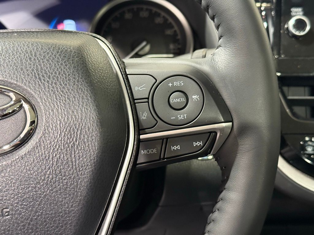 Thumbnail: 2024 Toyota Camry - 25