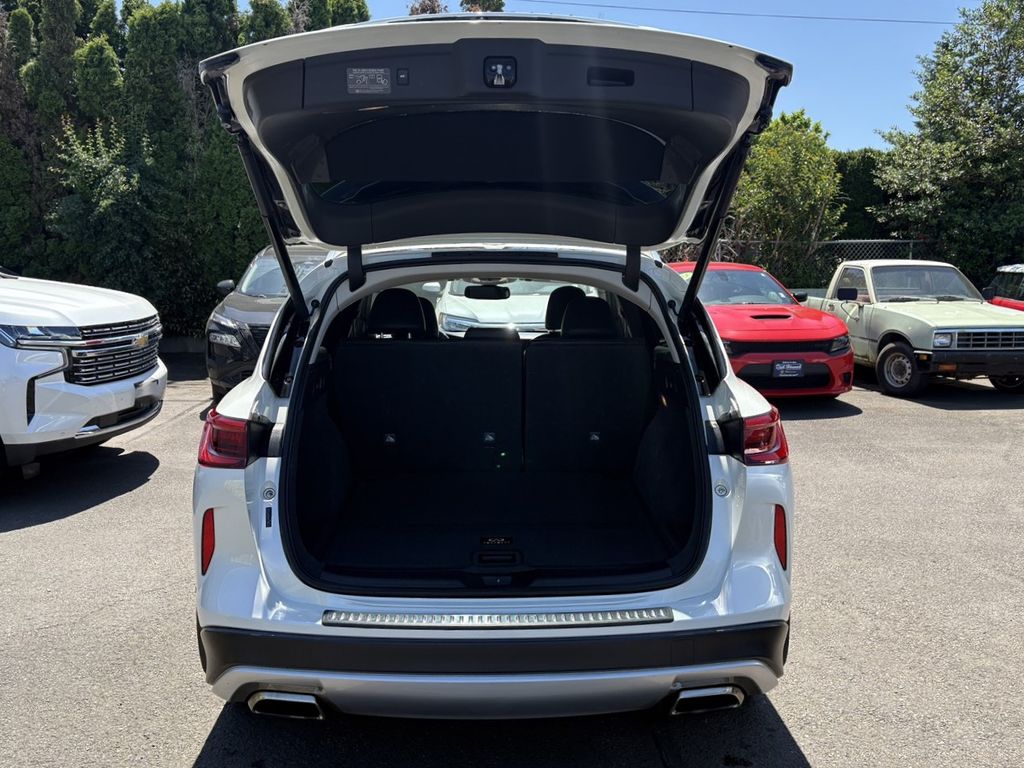 2019 INFINITI QX50 LUXE