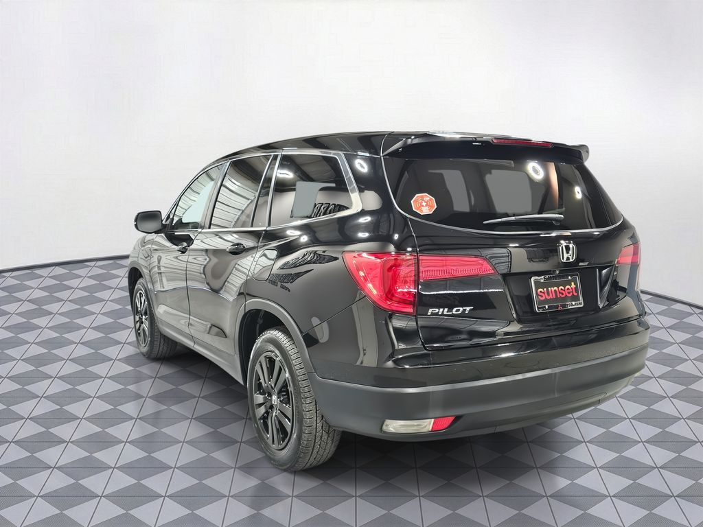 Used 2017  Honda EX-L image 5