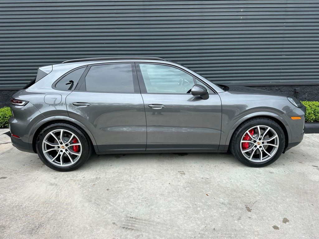 Thumbnail: 2025 Porsche Cayenne - 11