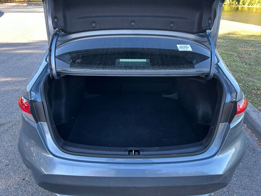 Thumbnail: 2021 Toyota Corolla - 10