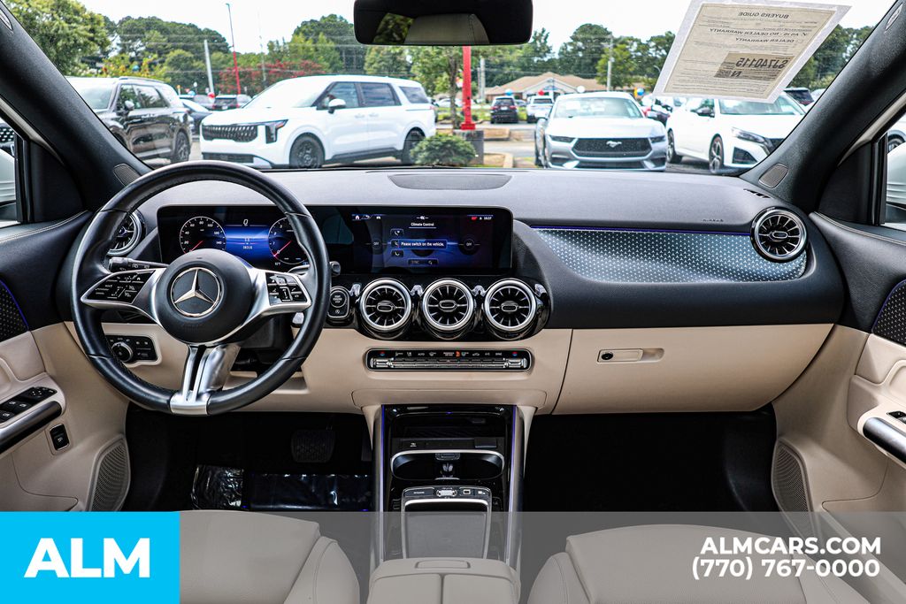 Used 2025 White Mercedes-Benz GLA 250 image 30