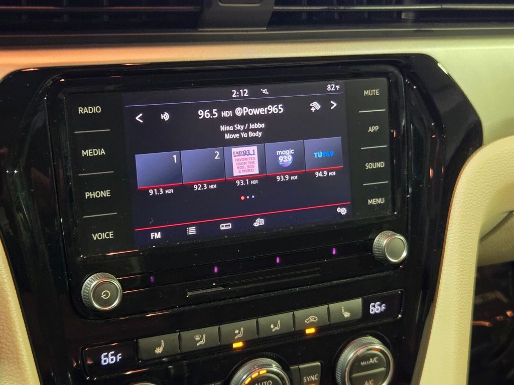 2020 Volkswagen Passat - $14,300