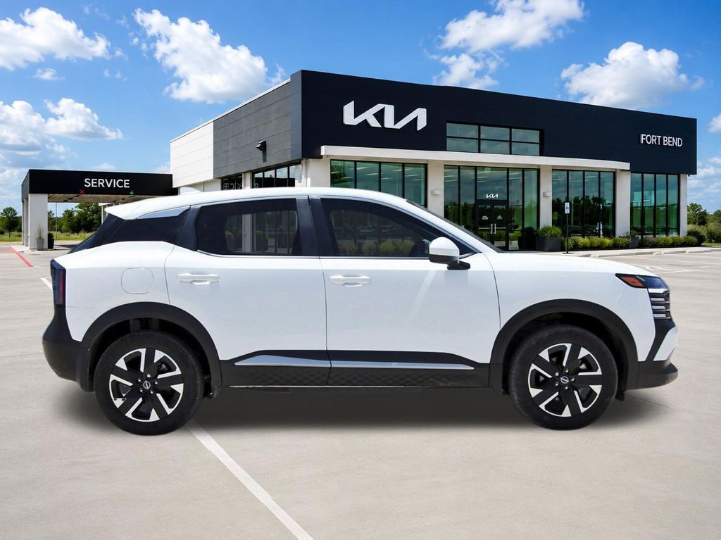 2025 Nissan Kicks SV - 3