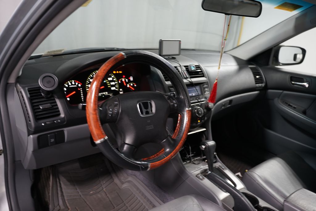 Thumbnail: 2005 Honda Accord - 7
