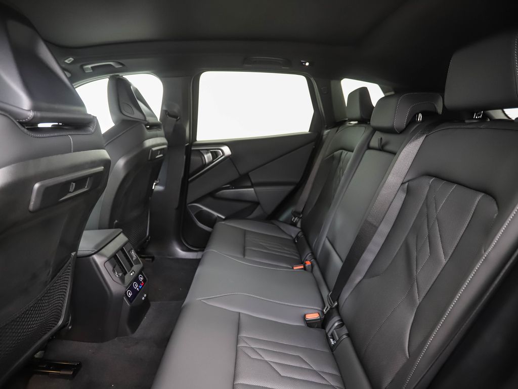 Thumbnail: 2026 BMW X3 - 23