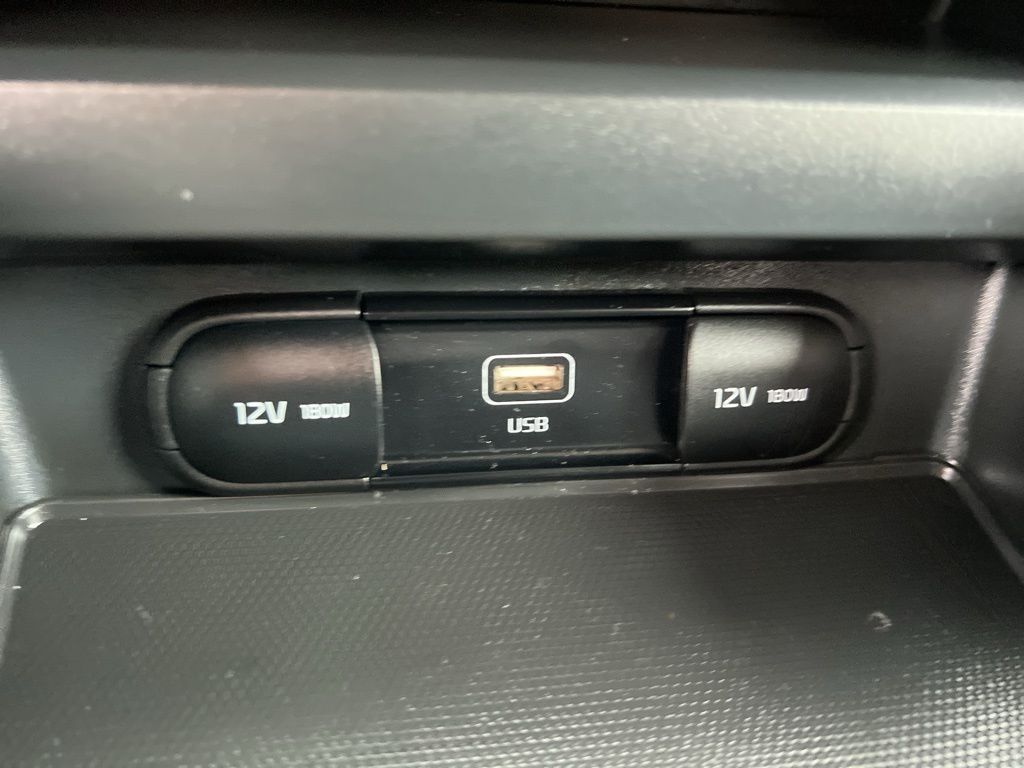 2023 Kia Soul LX photo