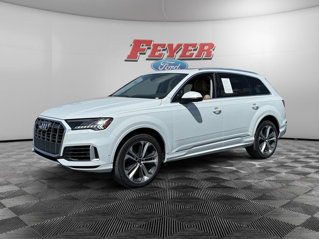 Glacier White Metallic 2021 Audi Q7 quattro Premium Plus 55 TFSI SUV / Crossover All-Wheel Drive 8-Speed Automatic