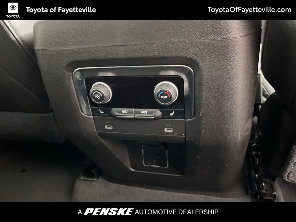 Thumbnail: 2021 Chevrolet Tahoe - 9