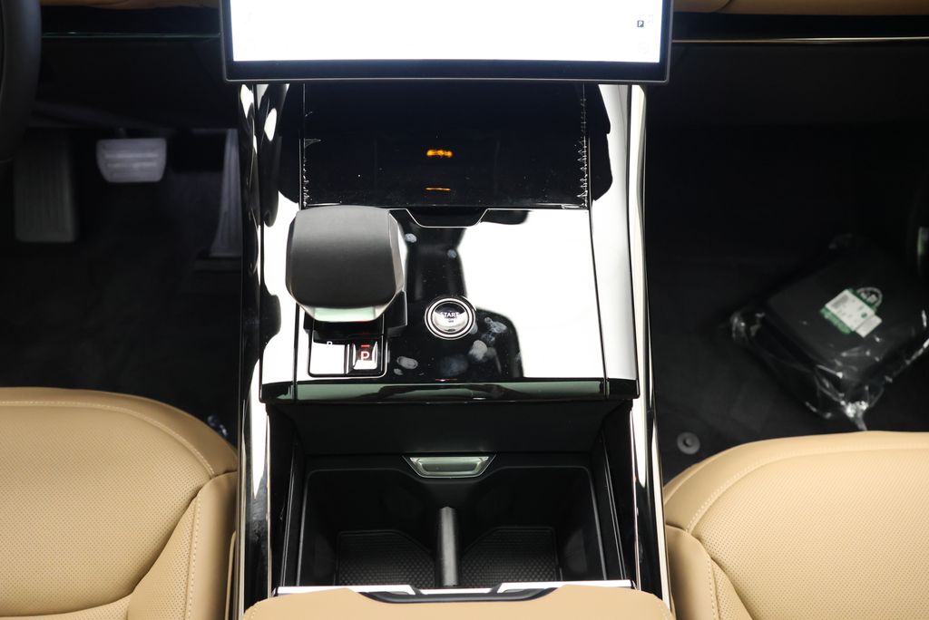 Thumbnail: 2026 Land Rover Range Rover Sport - 23