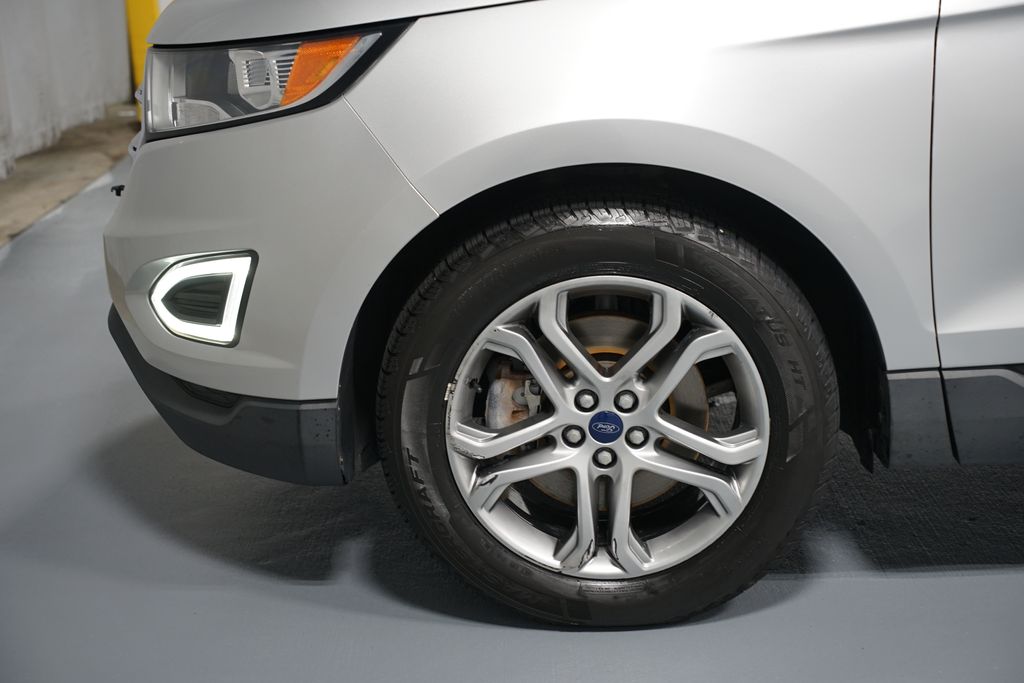 Thumbnail: 2016 Ford Edge - 5