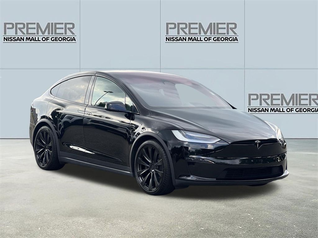 Used 2023  Tesla Standard Range image 24