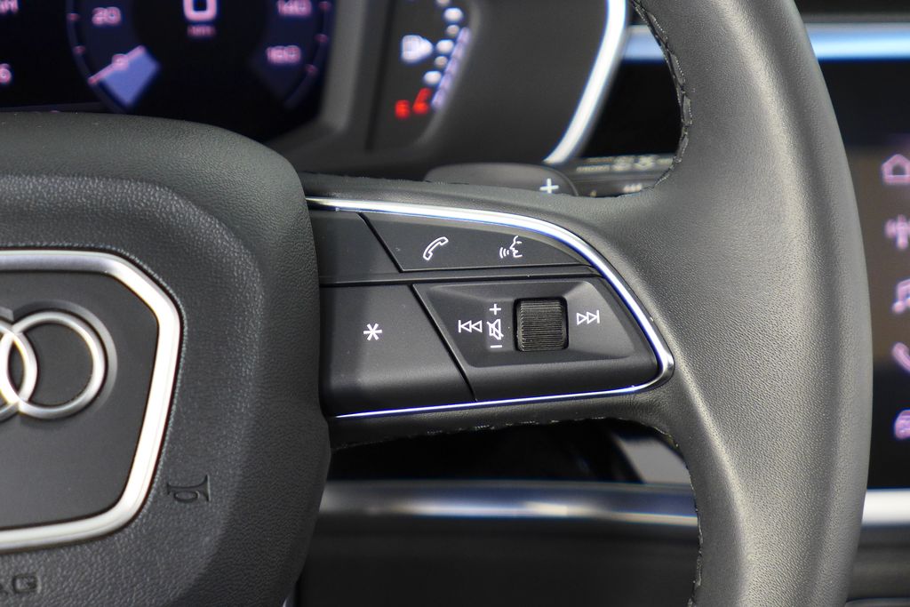 Thumbnail: 2025 Audi Q3 - 29