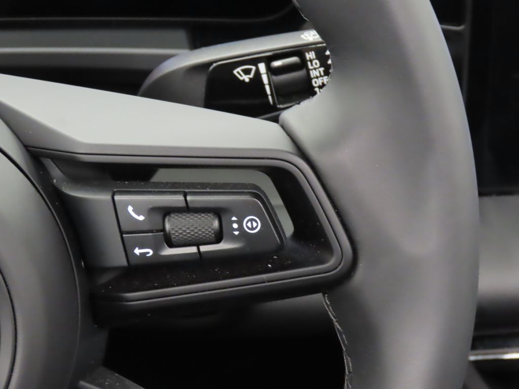 Thumbnail: 2025 Porsche Macan - 22