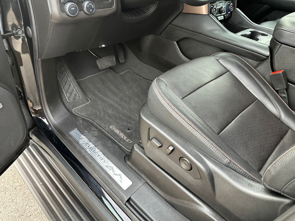 Used Car 2023 Chevrolet Suburban  High Country For Sale Under $70,000 In Austin, Texas