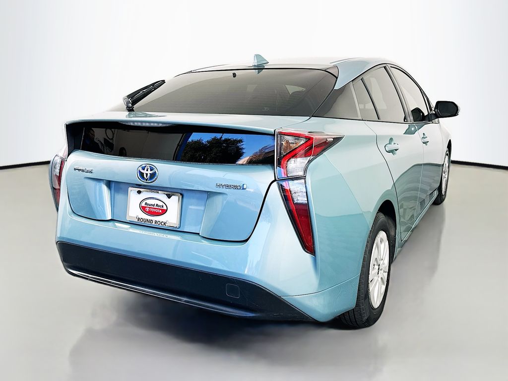 Thumbnail: 2017 Toyota Prius - 5