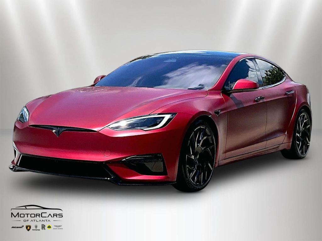 2026 Tesla Model S Rojo (Ultra Red) Sedán Tracción en las cuatro ruedas 1 velocidad Automática